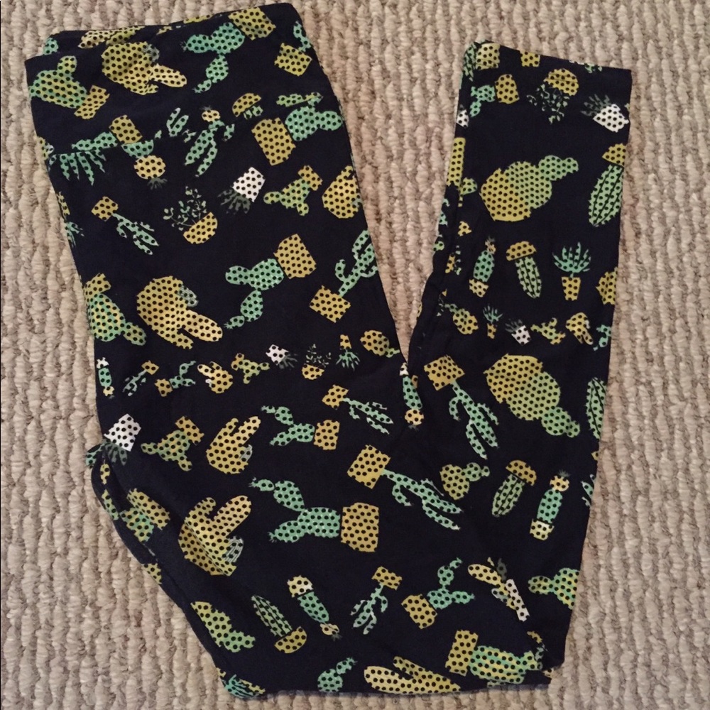 Lularoe leggings (Cactus print)